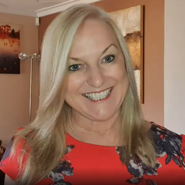 Review Coach Debbie - Dating Coach Live