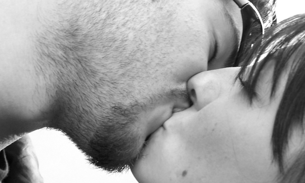 A Red Flag is Not Wanting to Kiss on a First Date